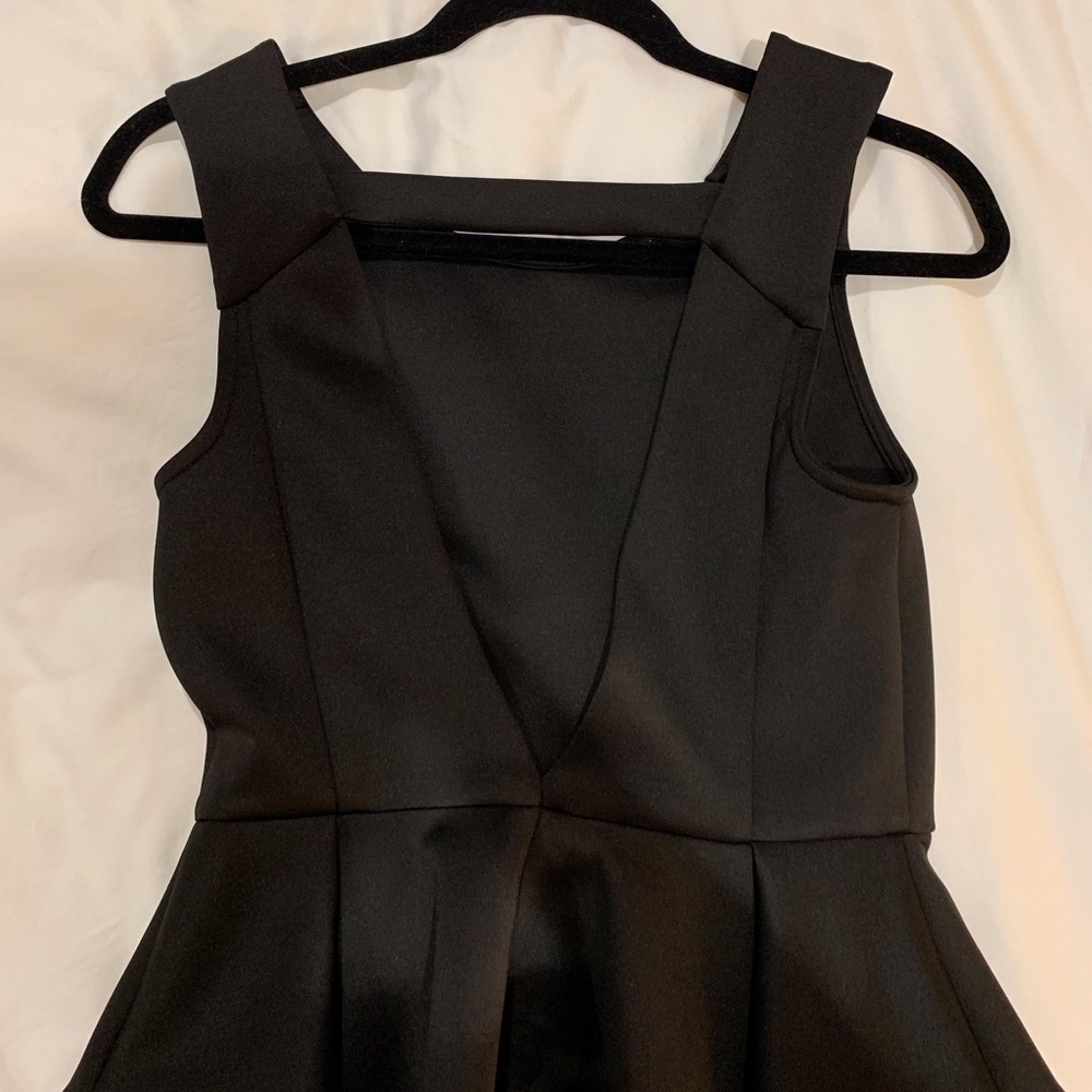 BCBG top